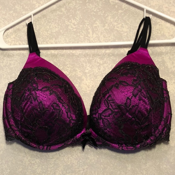 Victoria's Secret Other - Victoria’s Secret bra 40DD very sexy plunge NWOT